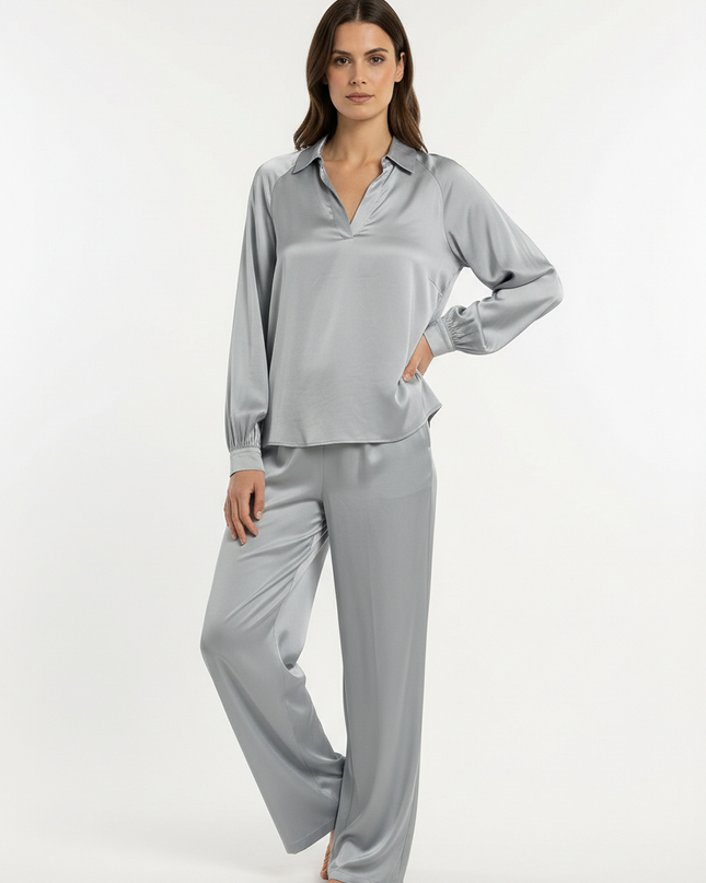 Camicia a manica lunga fluida in viscosa con  scollo a V