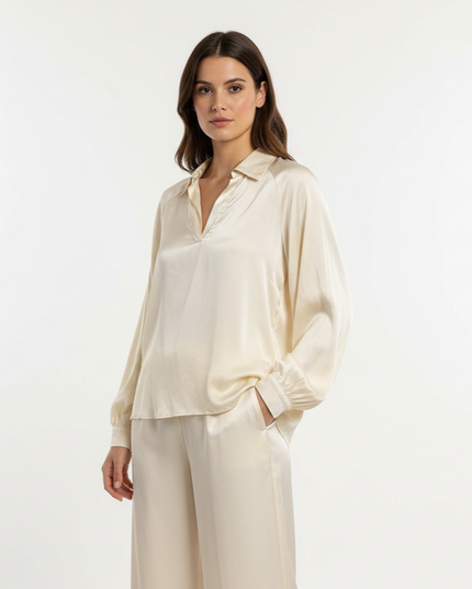 Camicia a manica lunga fluida in viscosa con  scollo a V