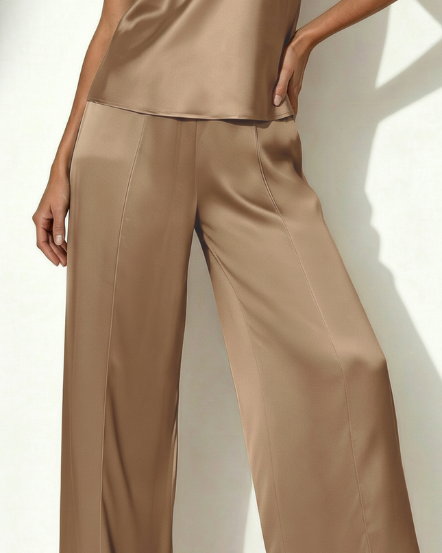 Pantalone ampio a gamba larga in viscosa con vita elasticata