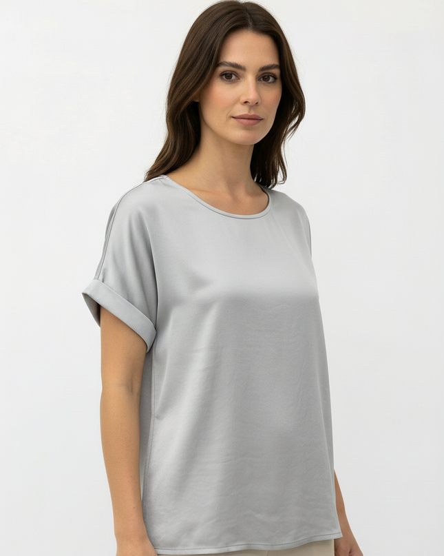 T-Shirt a manica corta fluida in viscosa con colletto rotondo