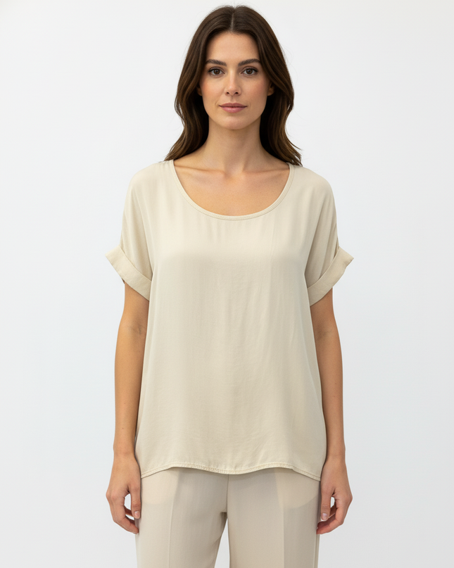 T-Shirt a manica corta fluida in viscosa con colletto rotondo