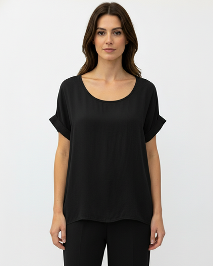 T-Shirt a manica corta fluida in viscosa con colletto rotondo