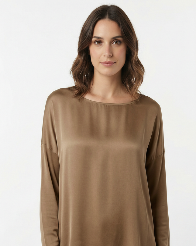 Maglia a manica lunga fluida in viscosa con colletto rotondo