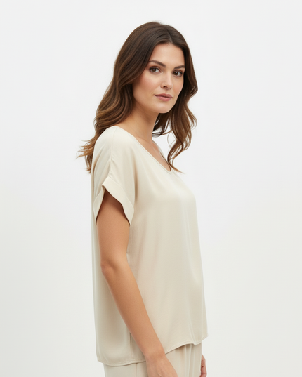 T-Shirt a manica corta fluida in viscosa con colletto rotondo