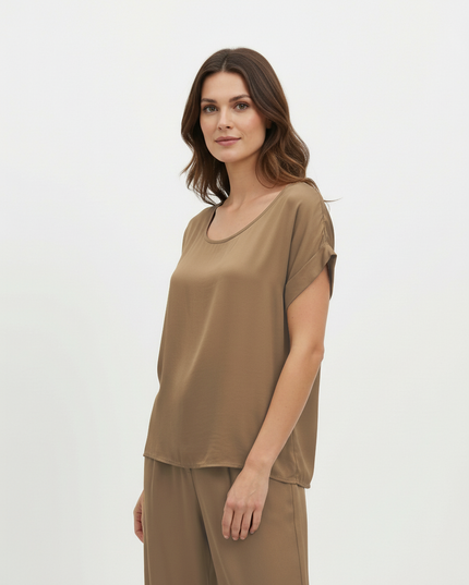 T-Shirt a manica corta fluida in viscosa con colletto rotondo