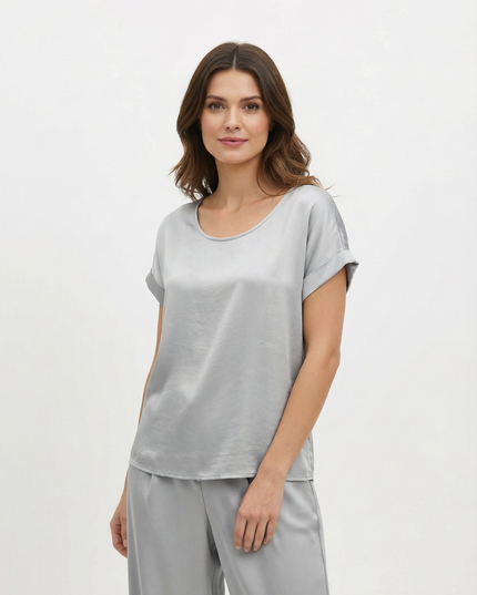 T-Shirt a manica corta fluida in viscosa con colletto rotondo