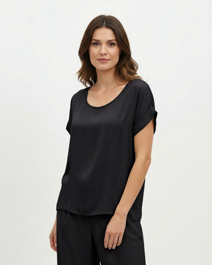 T-Shirt a manica corta fluida in viscosa con colletto rotondo