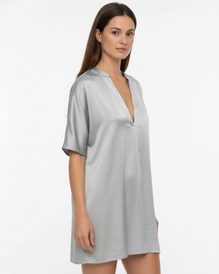 长款缎面束腰上衣，立领V领