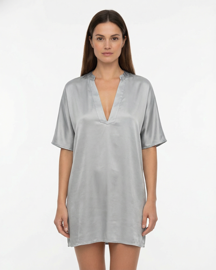 长款缎面束腰上衣，立领V领