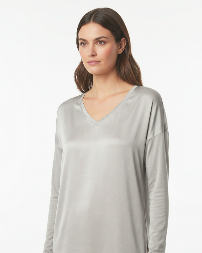Maglia a manica lunga fluida in viscosa con scollo a V