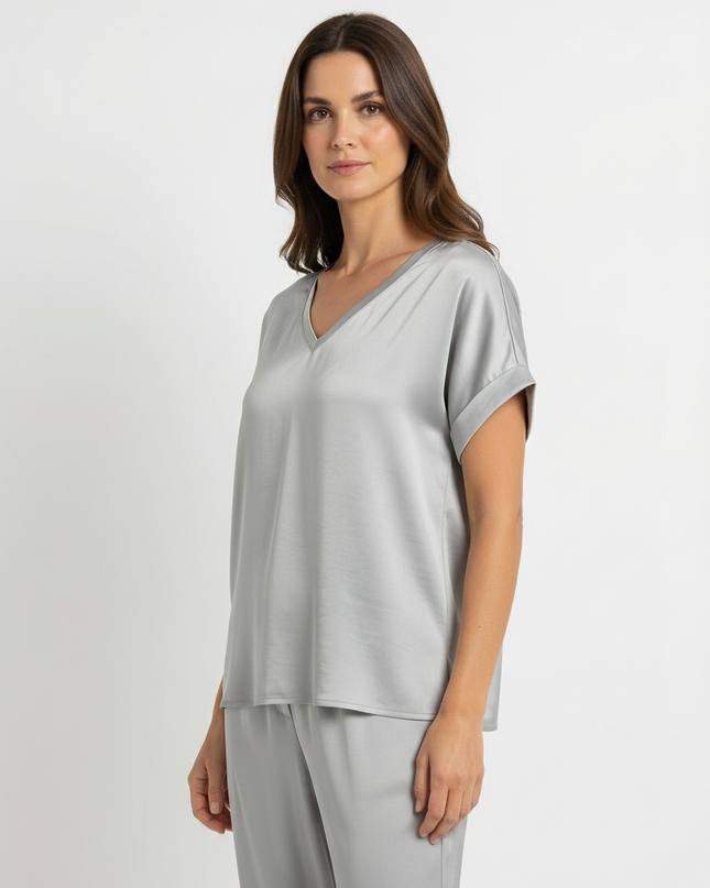 T-Shirt a manica corta fluida in viscosa con scollo a V
