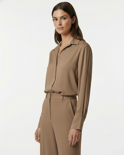 Camicia a manica lunga fluida in viscosa con colletto classico